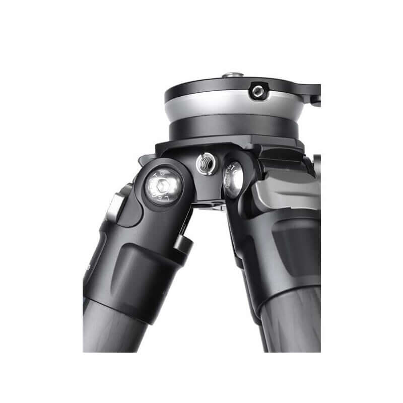 Leofoto Ranger LS-284CEX carbon tripod, close-up of leg joint and locks near the tripod head.