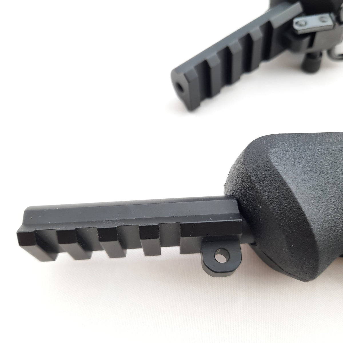 Blaser R8 Picatinny rail