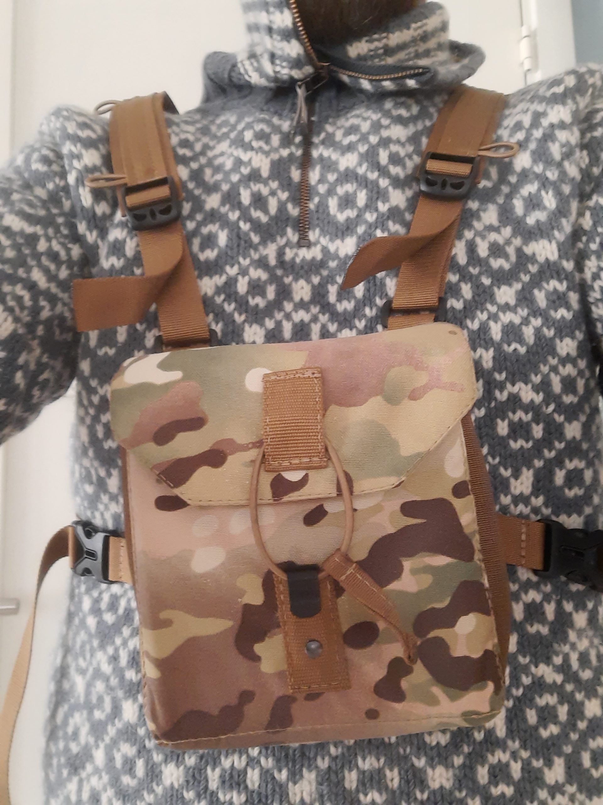 Multicam Troll bino rig